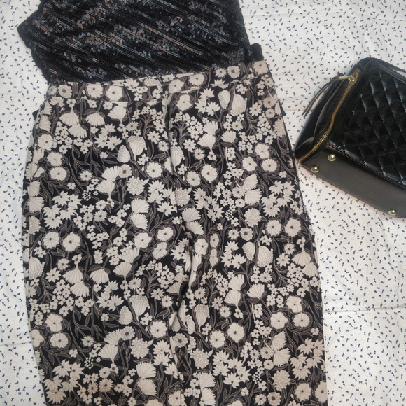 Monochrome super high waist floral pants - Picture 2 of 3